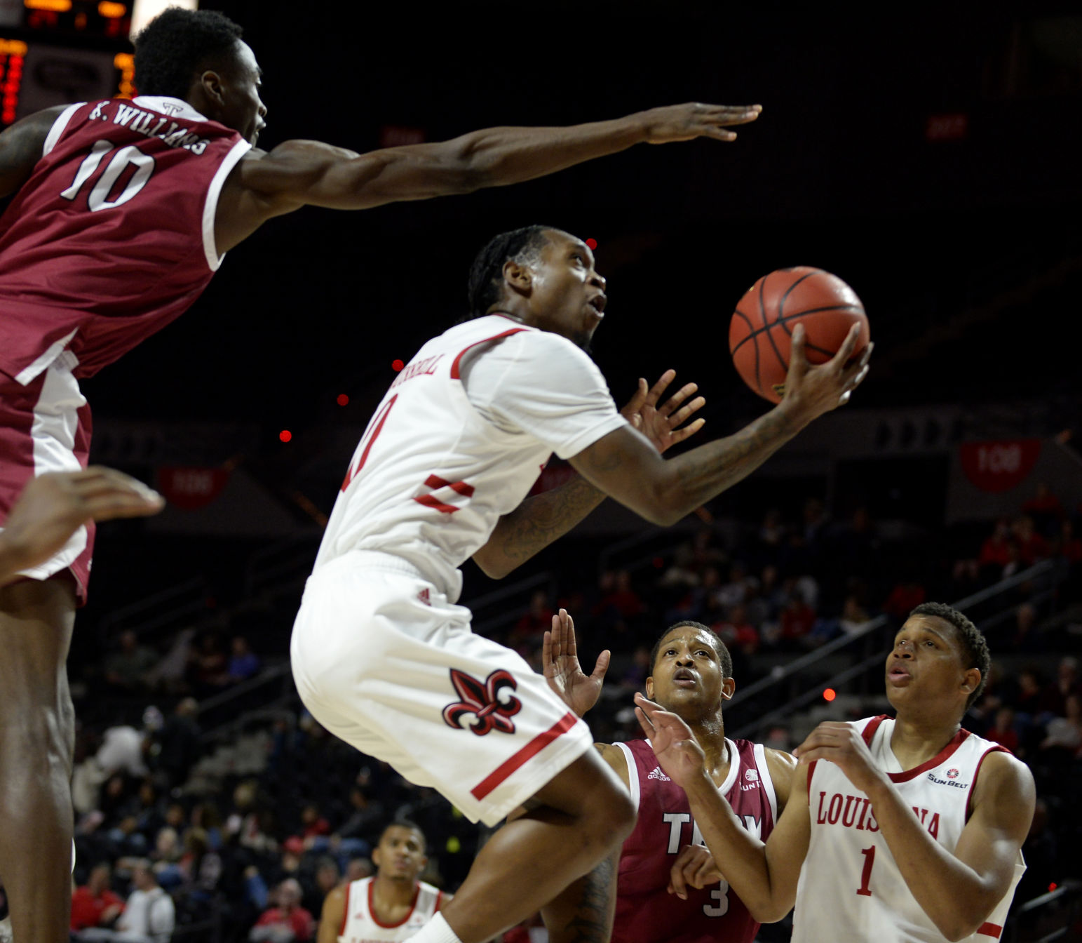 ACA.ulhoops008.010620.jpg